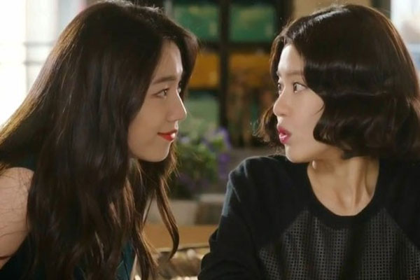 Giáo sư trao đổi thư tình với sinh viên đã có gia đình, vợ phẫn nộ kiện ra tòa được bồi thường 710 triệu-2