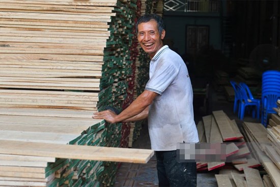 Vụ Hoài Linh bị tố nợ tiền gỗ xây dựng nhà thờ tổ: Người làng nghề mộc Liên Hà lên tiếng, chính quyền xã khẳng định 