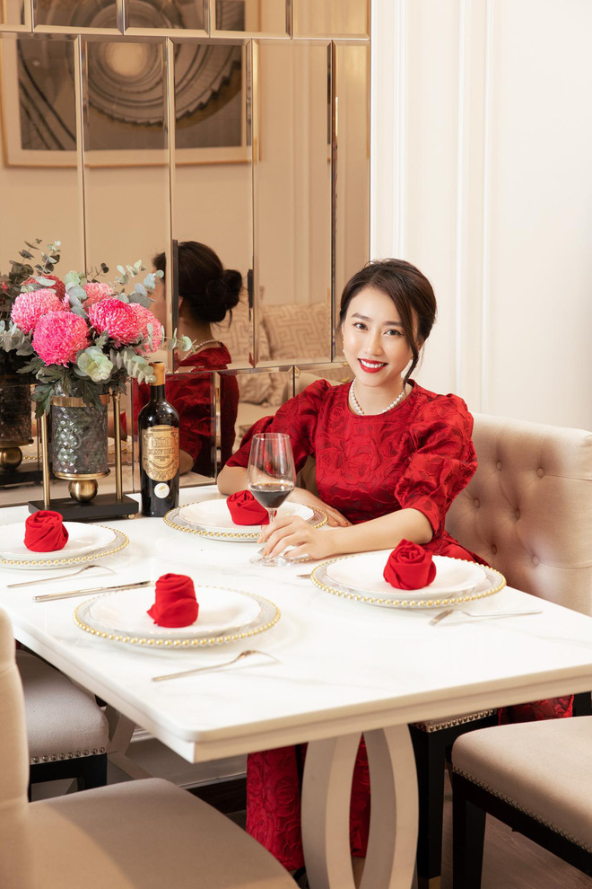 Tình cũ Tiến Linh tậu nhà mới 5,5 tỷ: Góc nào cũng sang chảnh, riêng ban công có view cực đỉnh-7