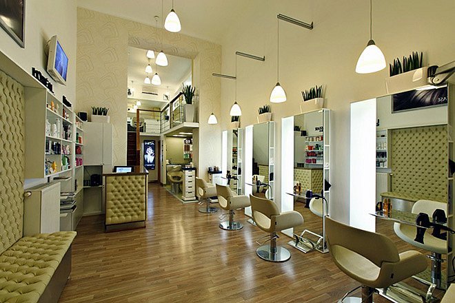 Vừa mở salon tóc 400 triệu thì gặp họa, lỗ nặng bán rẻ không ai mua-1