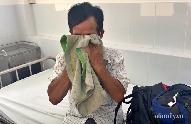 Cha mẹ đều mắc COVID-19 phải đi điều trị, bệnh viện điều xe cấp cứu đưa ông nội từ quê lên TP.HCM chăm sóc cháu, nhưng bé gái 6 tuổi cũng thành F0-7