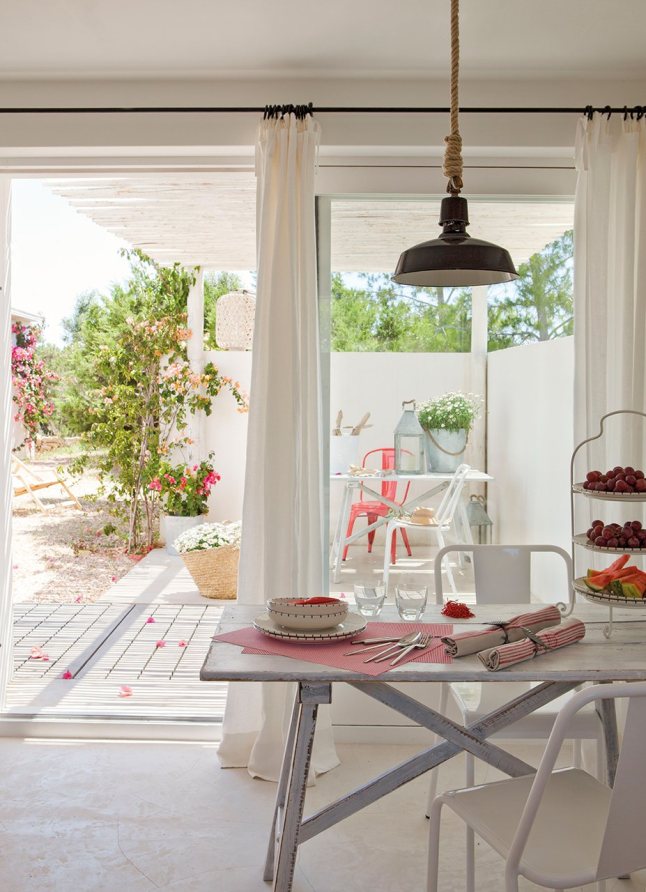 Ngôi nhà với nội thất từ thời ông bà anh nhưng lại có sức hút mãnh liệt, bất kỳ ai cũng đều yêu ngay từ cái nhìn đầu tiên-2