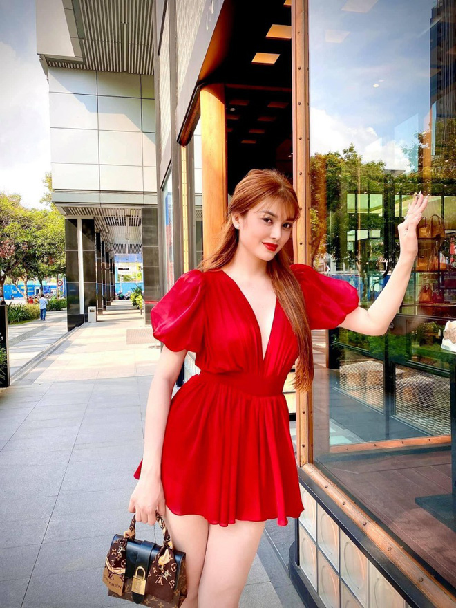 Người dính tin đồn chung bồ với Ngọc Trinh: Từng ngất xỉu vì thiếu ăn, sống bằng tiền từ thiện-7