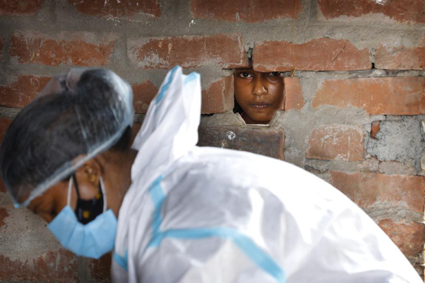 Ấn Độ và những kẻ chạy trốn vaccine: Cơn bão dịch bệnh thứ 3 đang đến gần, nhưng thà chết còn hơn-3
