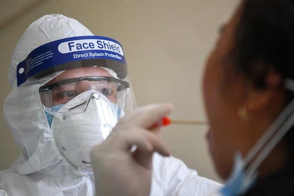 Chuyên gia: Nếu thấy 1 trong 7 triệu chứng COVID-19 dưới đây thì nên đi xét nghiệm-2