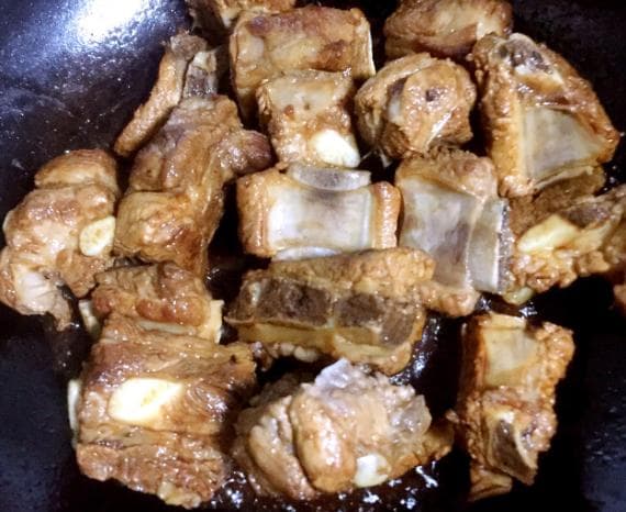 Làm sườn xào chua ngọt cho giấm hay đường trước, bí quyết của đầu bếp khiến bạn bất ngờ-4