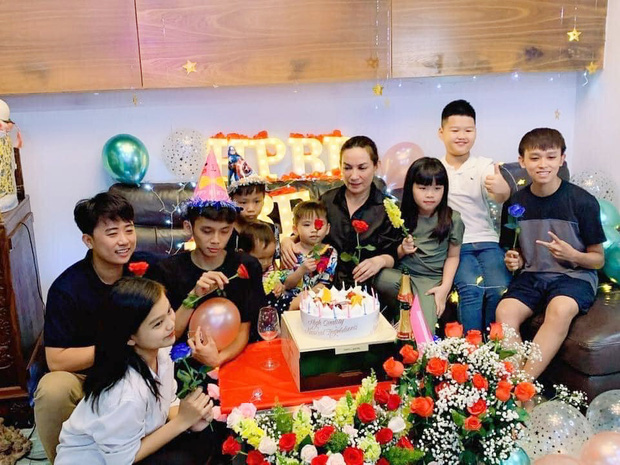 1 người con nuôi của Phi Nhung viết tâm thư, hé lộ tình trạng của mẹ và Hồ Văn Cường sau khi xảy ra lùm xùm cát xê căng đét-2