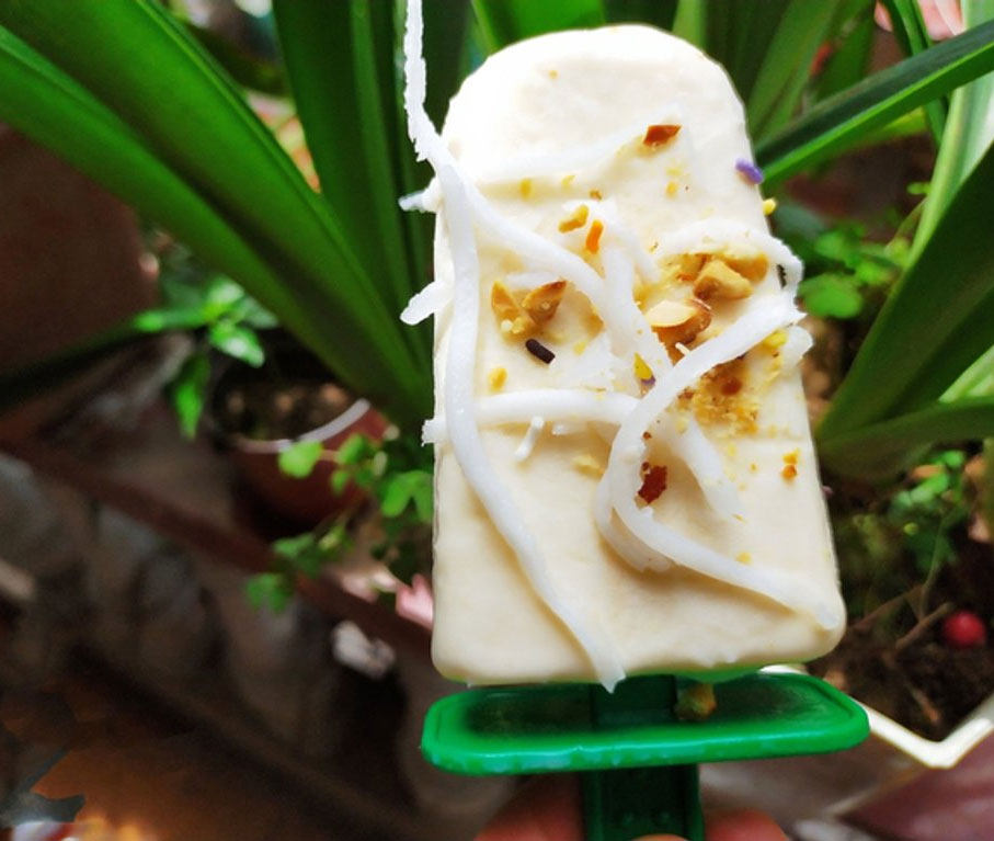 Nắng nóng làm&nbsp;kem dừa bằng whipping cream, béo mịn, thơm ngon, từ người lớn đến trẻ con đều chuộng-3