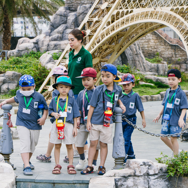 Chủ tịch đại học lớn tại Mỹ ‘đầu quân’ trường St. Nicholas Đà Nẵng-2