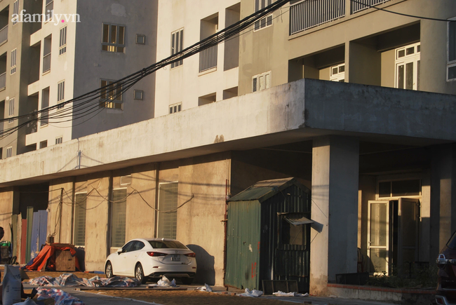 Trong khi nhà Hà Nội vẫn là giấc mơ của nhiều người, có chung cư đã hoàn thiện hàng chục năm lại bỏ hoang không ai ở, sân chơi làm chỗ nuôi vịt-9