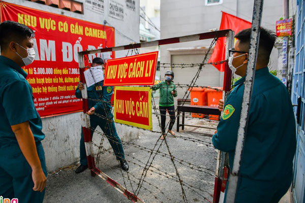 Đồng Tháp họp khẩn, phong tỏa Bệnh viện Sa Đéc vì phát hiện bệnh nhân nằm điều trị 2 tuần dương tính SARS-CoV-2-2