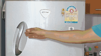 Miếng bọt biển không chỉ dùng để rửa bát, cho vào tủ lạnh rồi để qua đêm bạn sẽ thấy hiện tượng bất ngờ-12