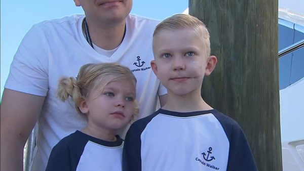 Phải khâu 90 mũi vì xả thân cứu em gái khỏi chó dữ, cậu bé được thế giới phong người hùng” và khuôn mặt hiện tại gây xúc động mạnh-9