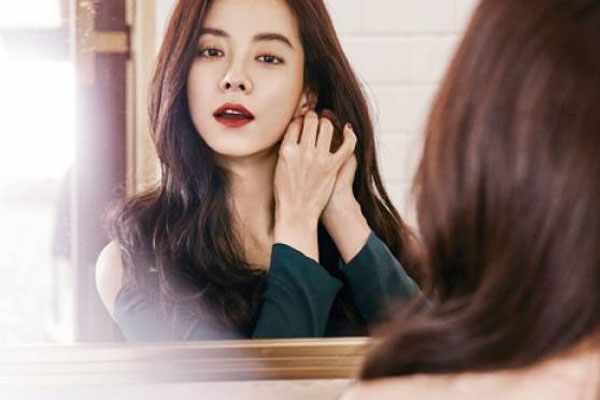 Tôi đẹp tôi có quyền - sự ảo tưởng của nhan sắc rỗng tuếch-1