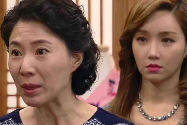 Em chồng mắng chị dâu nghèo mà leo cao, ai ngờ một nhân vật quyền lực đã đứng đằng sau chứng kiến tất cả-1