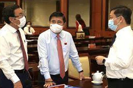 NÓNG: TP.HCM chi 886 tỉ đồng hỗ trợ các đối tượng gặp khó khăn do COVID-19