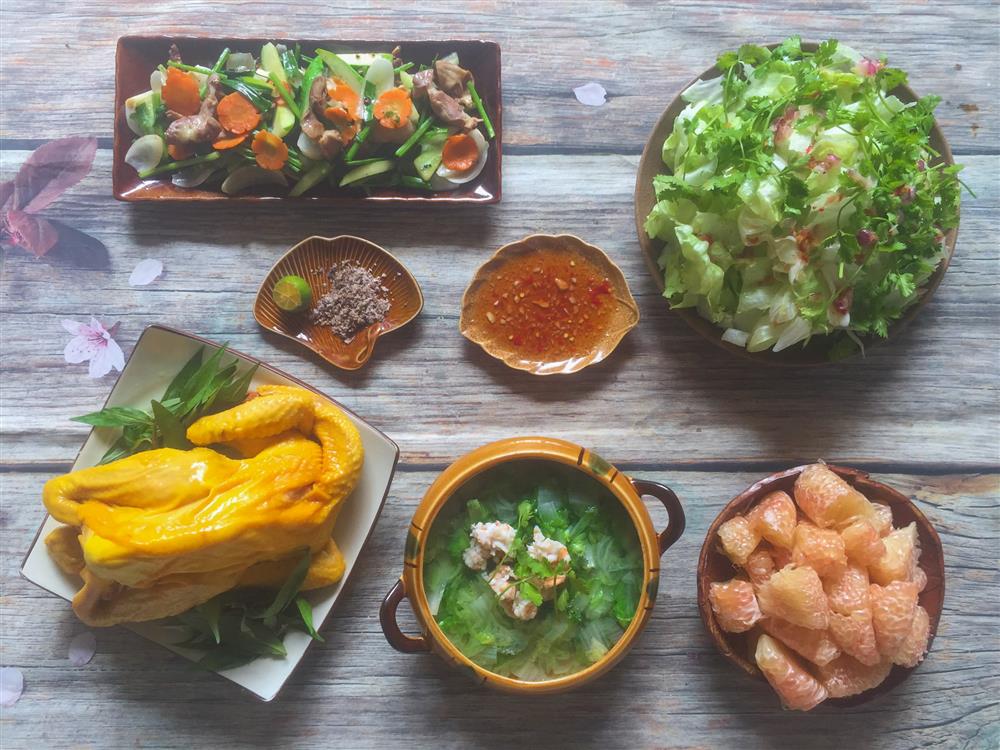 Mâm cơm sang, xịn như ngoài hàng của bà mẹ 7x khiến hội chị em mê tít, ai muốn trổ tài thành gái đảm thì học ngay thôi-2