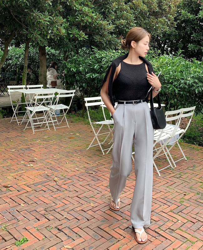 Nàng blogger Hàn gợi ý 11 cách mặc áo hai dây đơn giản, nhưng lên hình sống ảo rất mãn nhãn-3