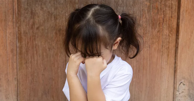 Kinh khủng hơn đòn roi là kiểu giáo dục phủ định, nhiều bố mẹ vẫn dùng cách này mà không biết đã tự tay đẩy con vào ngõ cụt-2