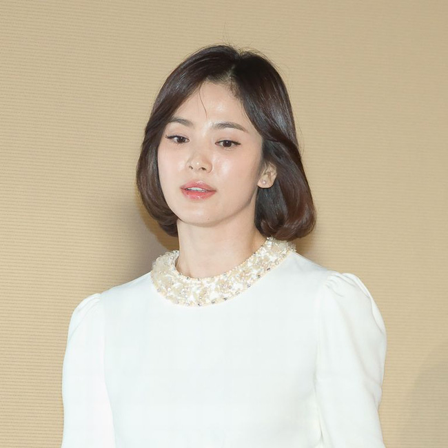 Song Hye Kyo trong 25 năm qua: Đỉnh cao nhan sắc tuổi 39 nhưng vẫn đôi lần bị dìm sắc chỉ vì kiểu tóc tréo ngoe-7