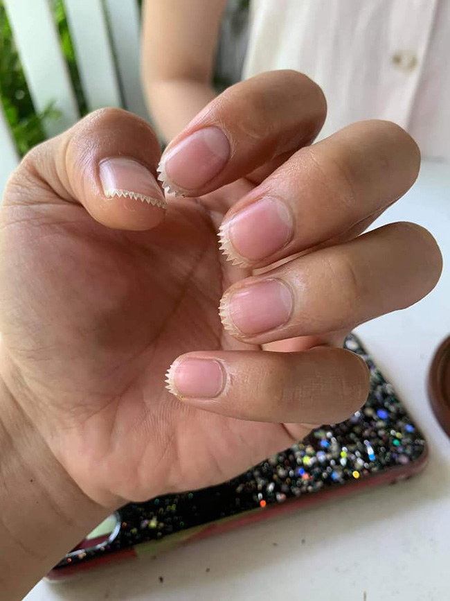 Đồng ý cho người yêu đi nhậu cùng bạn khác giới, cô gái có hành động dằn mặt cực gắt khiến ai cũng hãi: Thách cũng không dám làm liều!-2