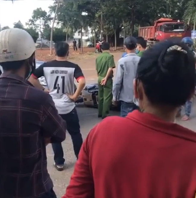 Bỏ 12 triệu chữa răng không khỏi còn bị chủ phòng nha tát vào mặt: Công an vào cuộc điều tra-4