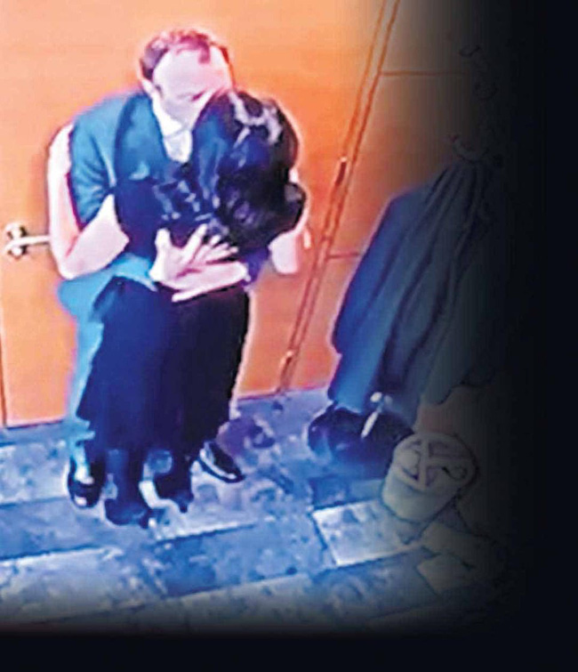 Chấn động: Bộ trưởng Y tế Anh bị tung ảnh ôm hôn say đắm trợ lý đã có chồng, phản bội người vợ 15 năm-1