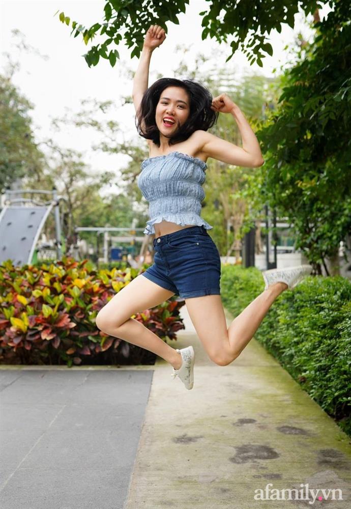 Đẻ xong tự thấy mình già như bà ngoại của các con, mẹ bỉm sữa lột xác ngoạn mục, cho đoán tuổi nhiều người nhầm-11