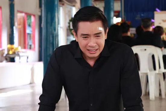 Về nhà lấy 50 triệu cho anh trai vay, tôi giật mình thấy tiền biến mất, càng run bắn khi nhìn thứ vợ bỏ lại trong két sắt