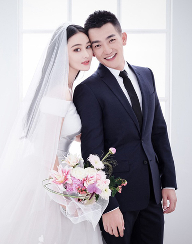 Lý Mạc Sầu đẹp nhất màn ảnh: Gái hư showbiz lột xác ngoạn mục, thành vợ hiền của sĩ quan đặc công-10