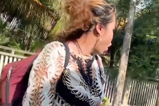 Người phụ nữ không chịu khai báo y tế, lớn tiếng với công an: 