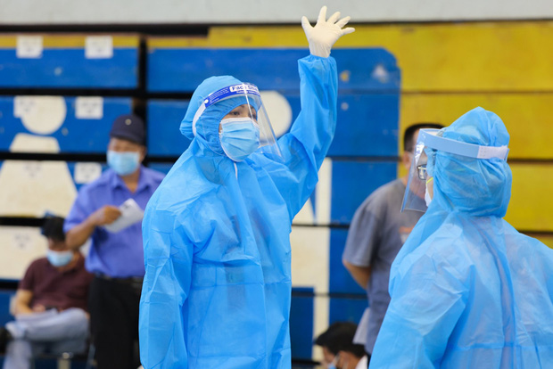 Mai Phương Thuý, H’Hen Niê cùng dàn hậu Vbiz hoá chiến sĩ” tiếp sức mùa dịch Covid-19: Nghĩa cử cao đẹp cần được lan toả!-6