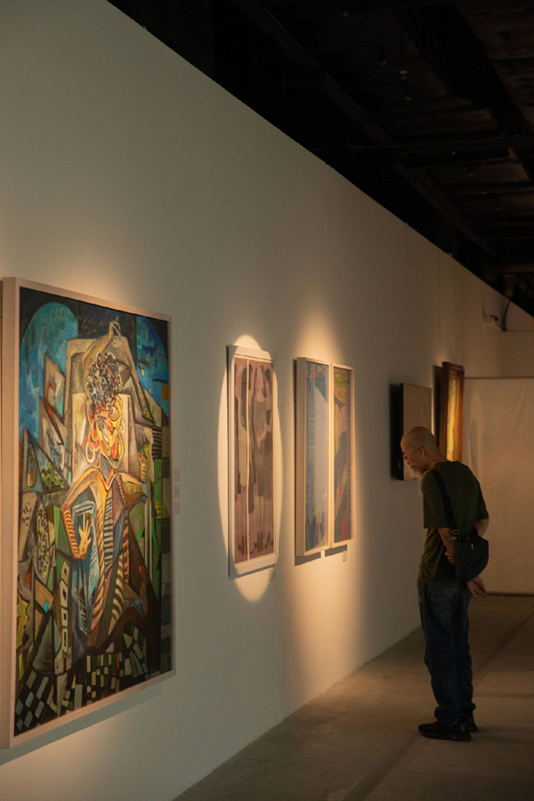 Cuộc sống đa sắc màu trong triển lãm ‘Chúng ta đang NGHỊCH gì?’-2