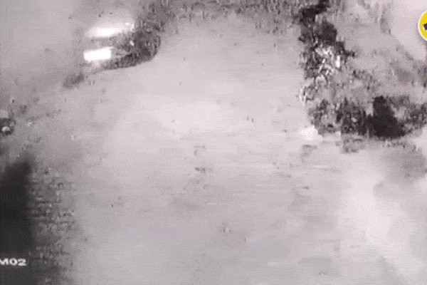 Bố dượng cưỡng hiếp con gái riêng 14 tuổi đến nỗi mang thai và sinh con, được tuyên vô tội với lời bào chữa gây căm phẫn-3