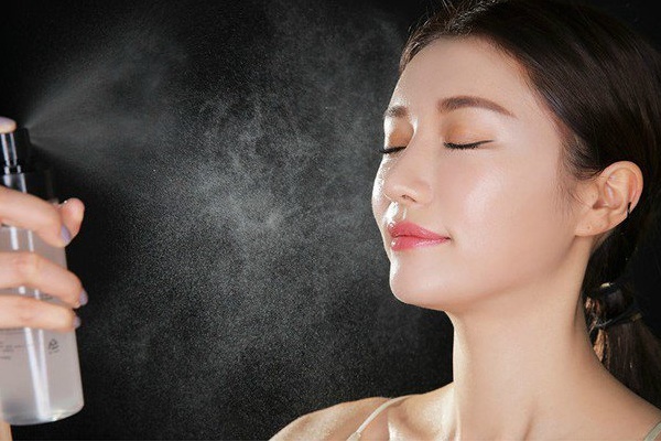 7 món mỹ phẩm bất di bất dịch chuyên gia da liễu khuyên nàng công sở nên dùng trong mùa hè-2