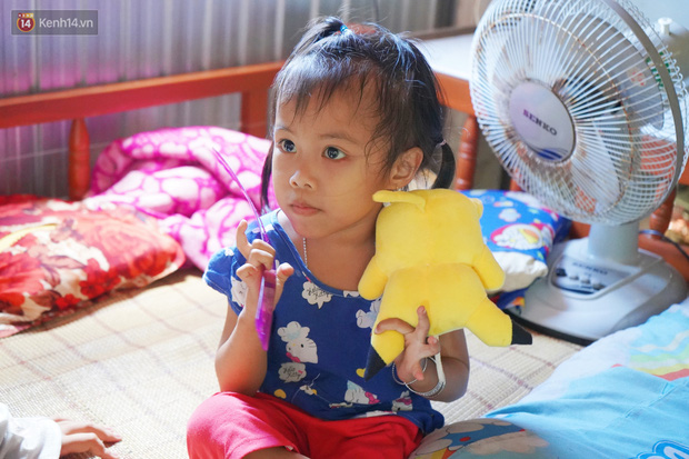 Lời khẩn cầu được truyền máu cho con gái 4 tuổi của người mẹ nghèo ở Trà Vinh: Không biết làm sao để gom đủ tiền chữa trị cho con”-2