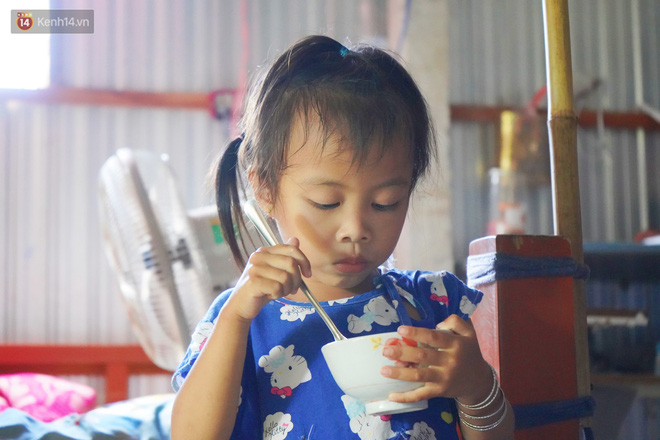 Lời khẩn cầu được truyền máu cho con gái 4 tuổi của người mẹ nghèo ở Trà Vinh: Không biết làm sao để gom đủ tiền chữa trị cho con”-13
