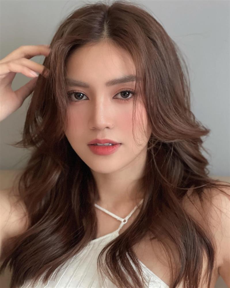 Quá nhiều mỹ nhân Việt đang để kiểu tóc xoăn này, và ai trông cũng trẻ trung sành điệu hẳn ra!-2