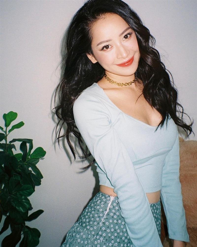 Quá nhiều mỹ nhân Việt đang để kiểu tóc xoăn này, và ai trông cũng trẻ trung sành điệu hẳn ra!-8