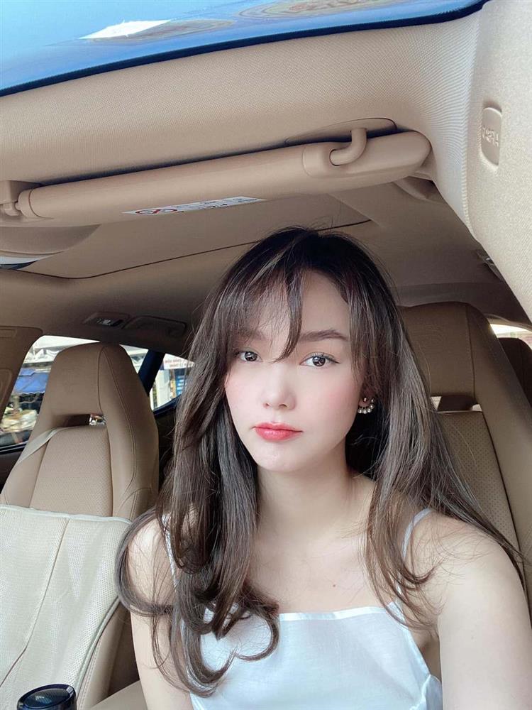 Quá nhiều mỹ nhân Việt đang để kiểu tóc xoăn này, và ai trông cũng trẻ trung sành điệu hẳn ra!-12