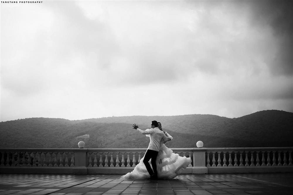 4 năm bên Kim Lý, Hồ Ngọc Hà miêu tả trong 2 từ không ngôn tình hoa mỹ nhưng phụ nữ nào cũng công nhận vật chất xa hoa không bằng-5
