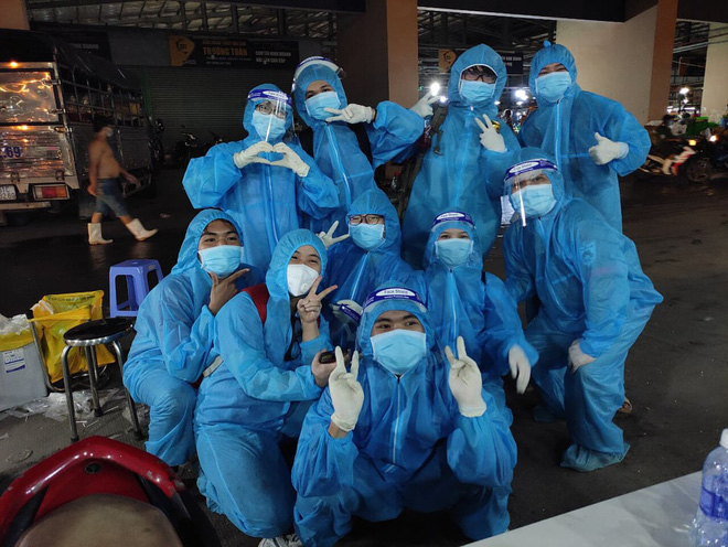 Hết dịch con sẽ lại về nhà, ăn bữa cơm mẹ nấu-7