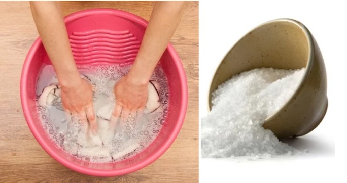 Không cần đến thuốc tẩy, áo trắng chuyển màu cháo lòng mà cứ ngâm với nước này thì chỉ 2 phút là trắng tinh-1