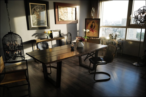 Cận cảnh phòng khách mang phong cách cổ điển&nbsp;ấn tượng trong nhà vườn triệu đô của diva Hồng Nhung-5