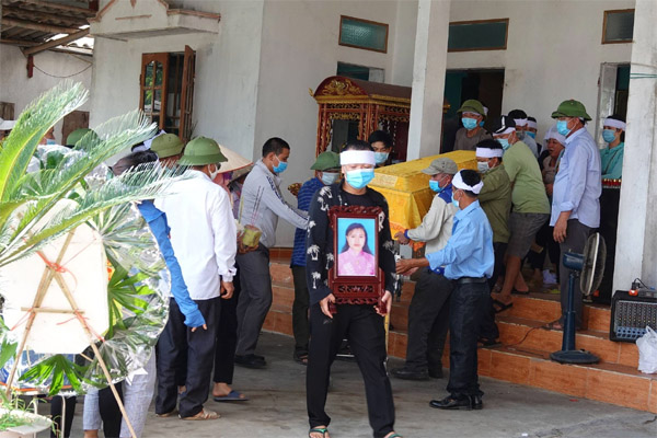 Mẹ của đối tượng sát hại cả gia đình vợ: Nó gây tội cho bao nhiêu người, 2 cháu nhỏ không biết sẽ đi về đâu?”-3