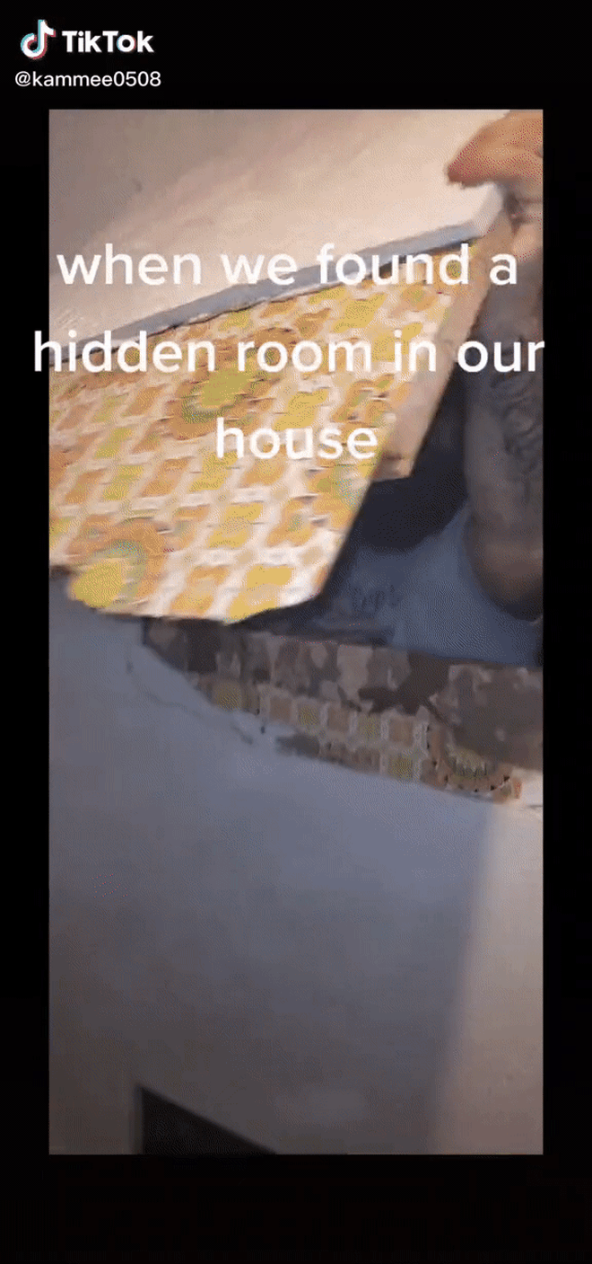 Phát hiện căn phòng bí mật trong ngôi nhà mua lại, cặp đôi thử bước vào liền phát hoảng với loạt đồ vật ám ảnh chẳng khác nào phim kinh dị-1