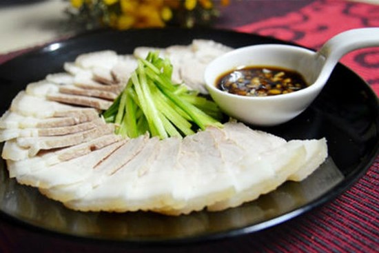 Cách ướp và luộc thịt ba chỉ đậm vị cả nhà đều thích