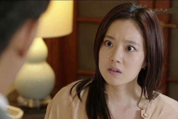 Ngày sinh nhật, em tự mua tặng mình một chiếc túi xách, ngờ đâu hậu quả kéo đến khiến em phải rời khỏi nhà với lá đơn ly hôn-2