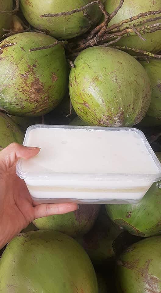 Nước dừa chỉ từ 35k/lít bán đầy chợ mạng, nổ đơn ầm ầm mùa nắng nóng-4