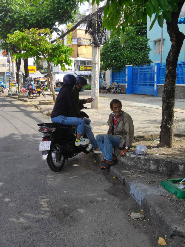 Cháu xem Tiktok, vô tình tìm thấy ông ngoại 76 tuổi đi lạc từ Đồng Nai lên Sài Gòn nhiều tháng nay-4